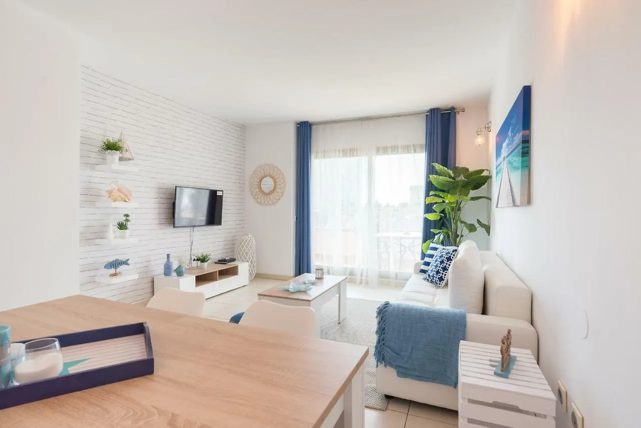 Hill Apartment With Terrace, Parking, Pool & Paddle Court Torremolinos