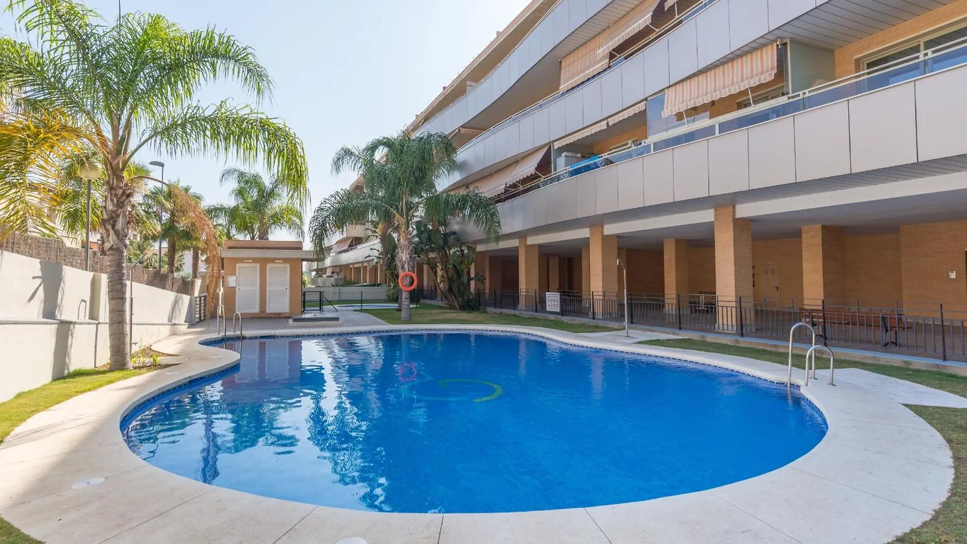 Hill Apartment With Terrace, Parking, Pool & Paddle Court 토레몰리노스 0*,