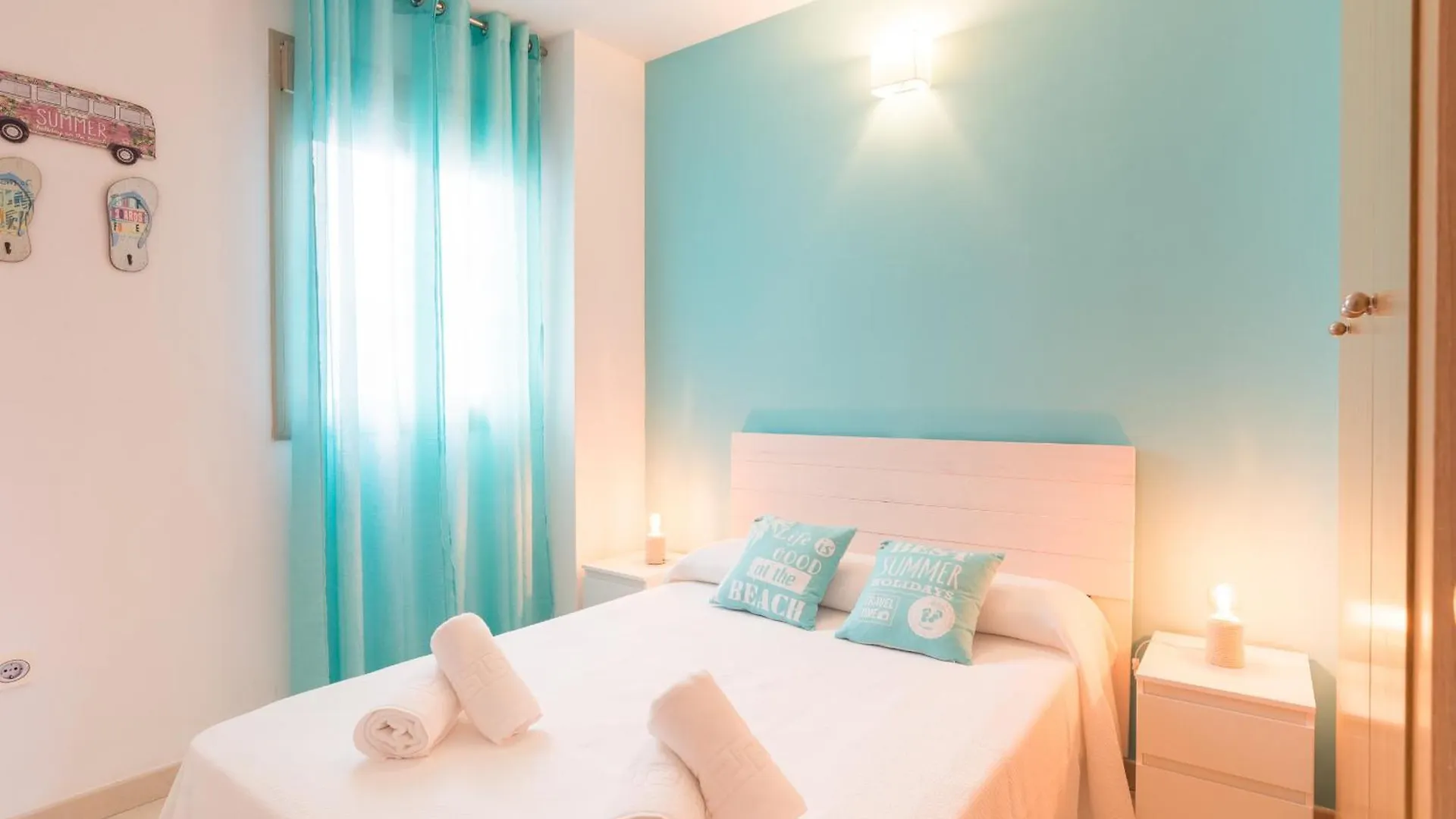 Hill Apartment With Terrace, Parking, Pool & Paddle Court 토레몰리노스